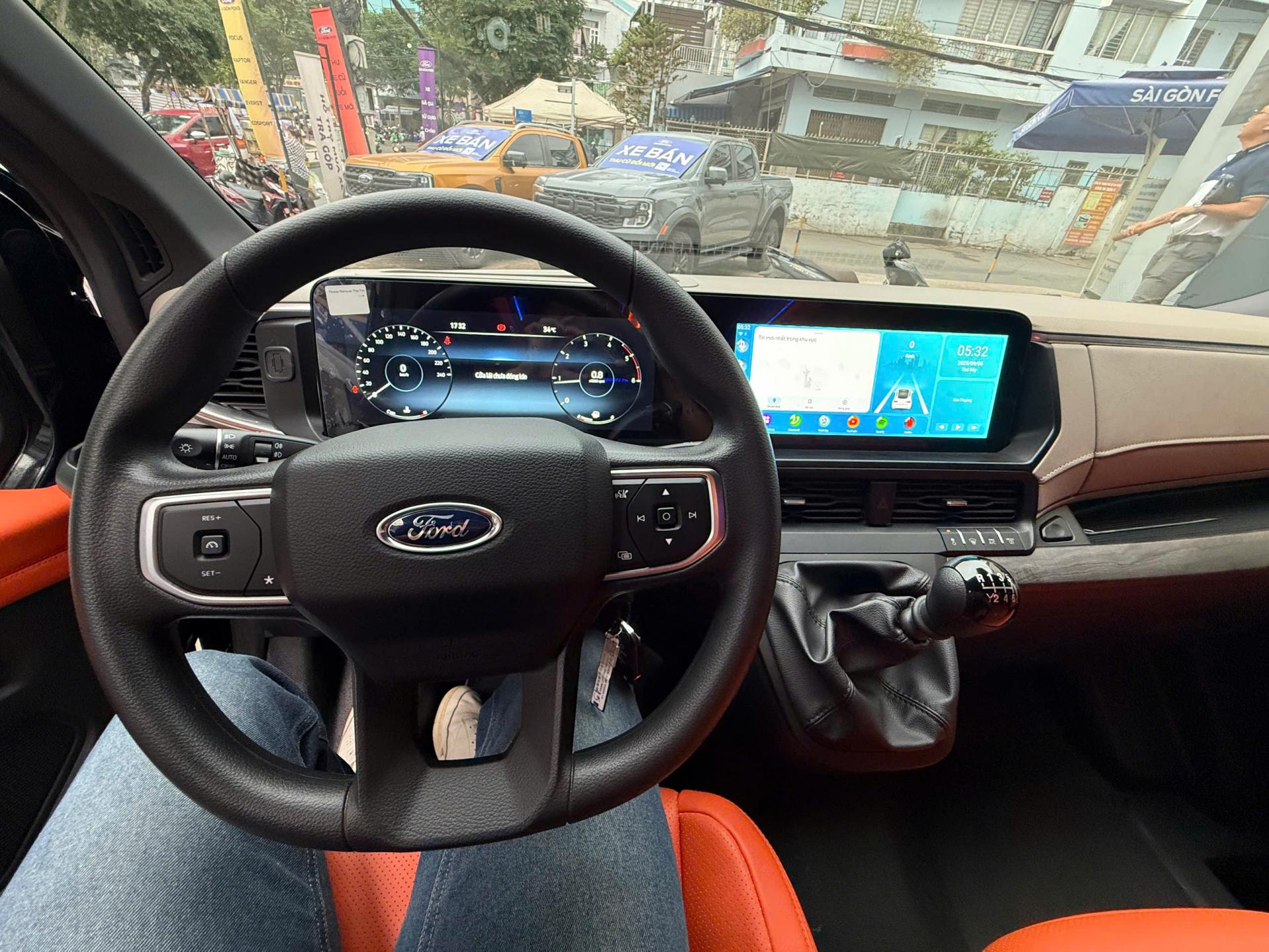 Ford Transit Limousine